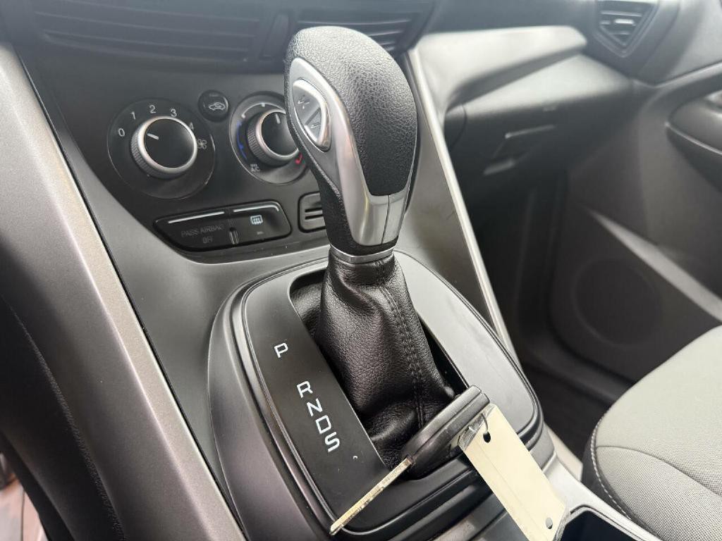 2015 Ford Escape Image 17
