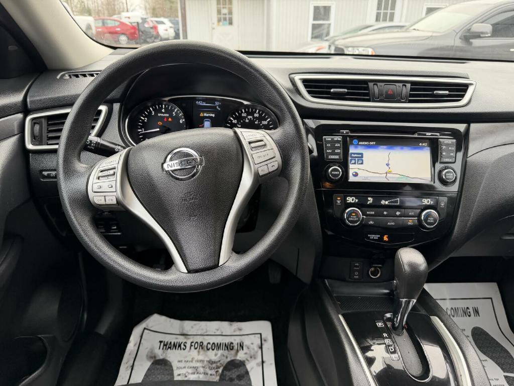 2016 Nissan Rogue Image 12