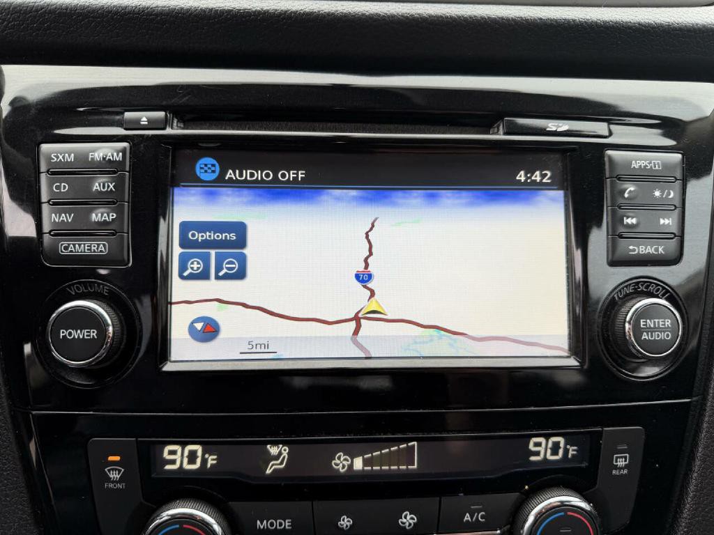 2016 Nissan Rogue Image 13