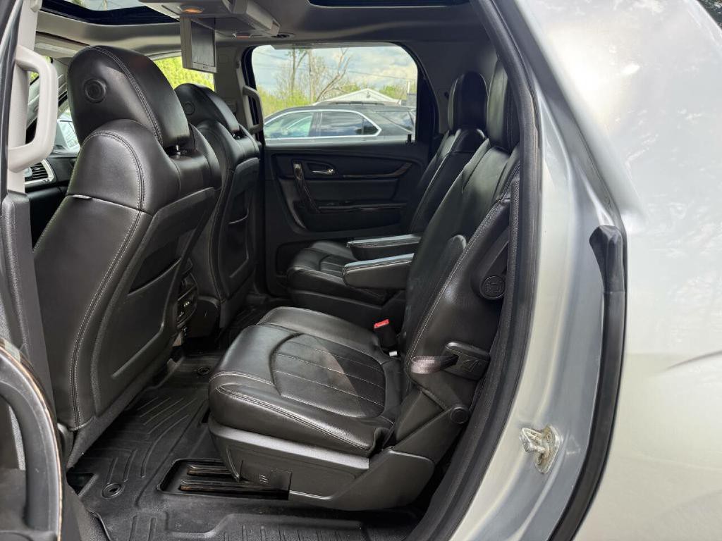 2015 GMC Acadia Image 17