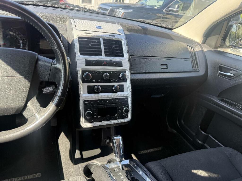 2010 Dodge Journey Image 12