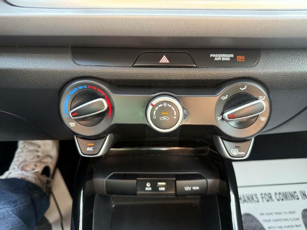 2018 Kia Rio Image 16