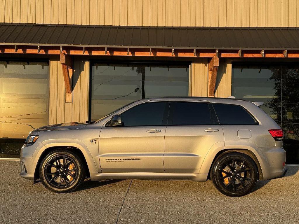 2021 Jeep Grand Cherokee Image 2
