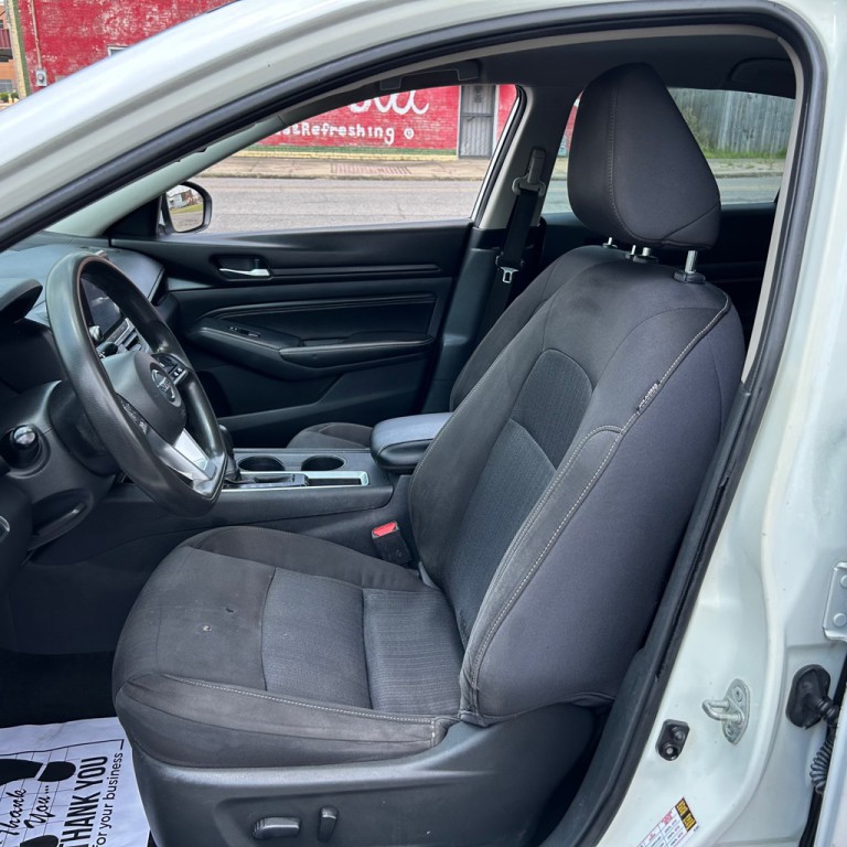 2019 Nissan Altima Image 5