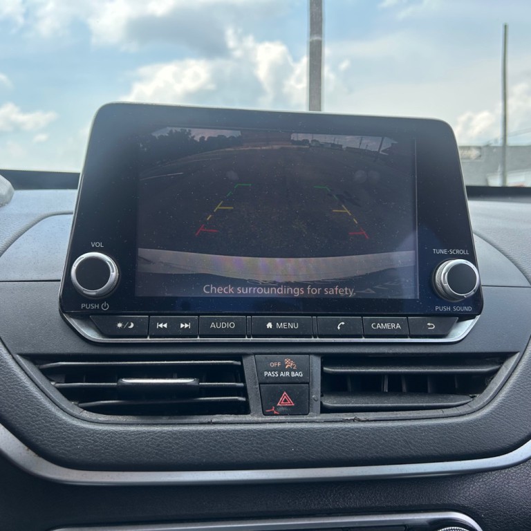 2019 Nissan Altima Image 13