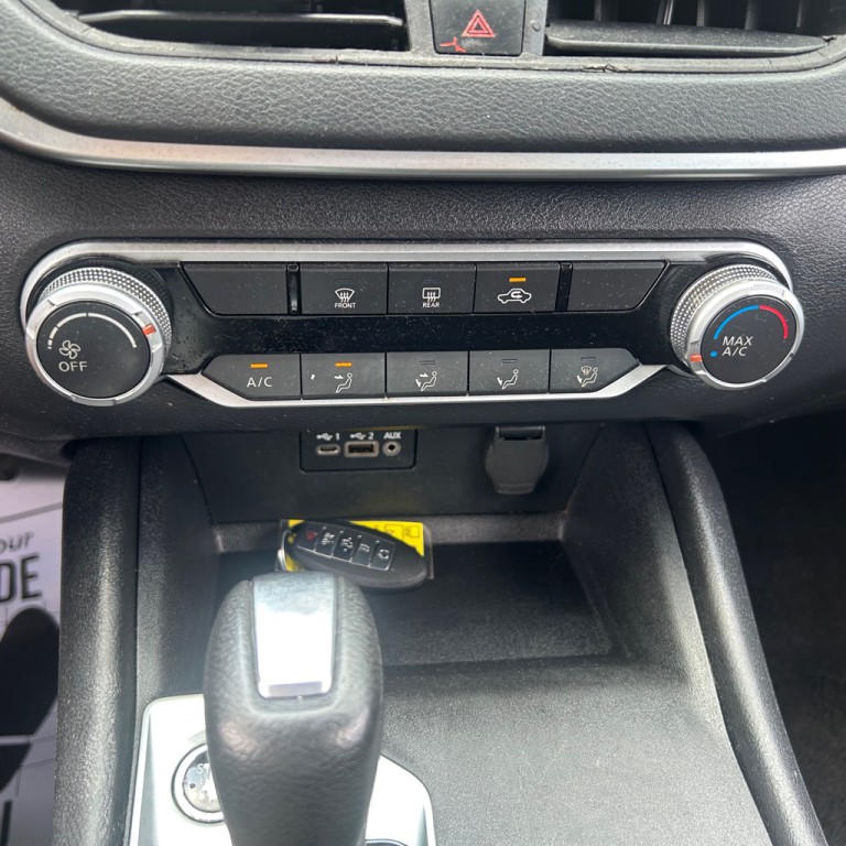 2019 Nissan Altima Image 15