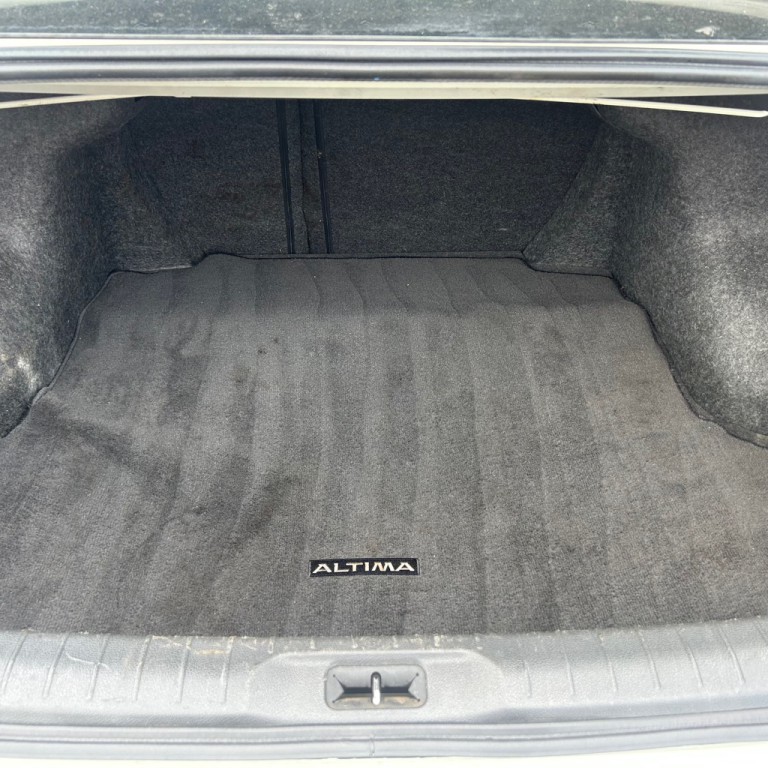 2019 Nissan Altima Image 18