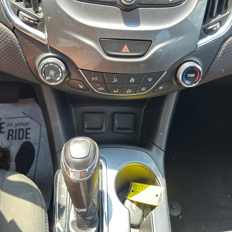 2016 Chevrolet Cruze Image 15