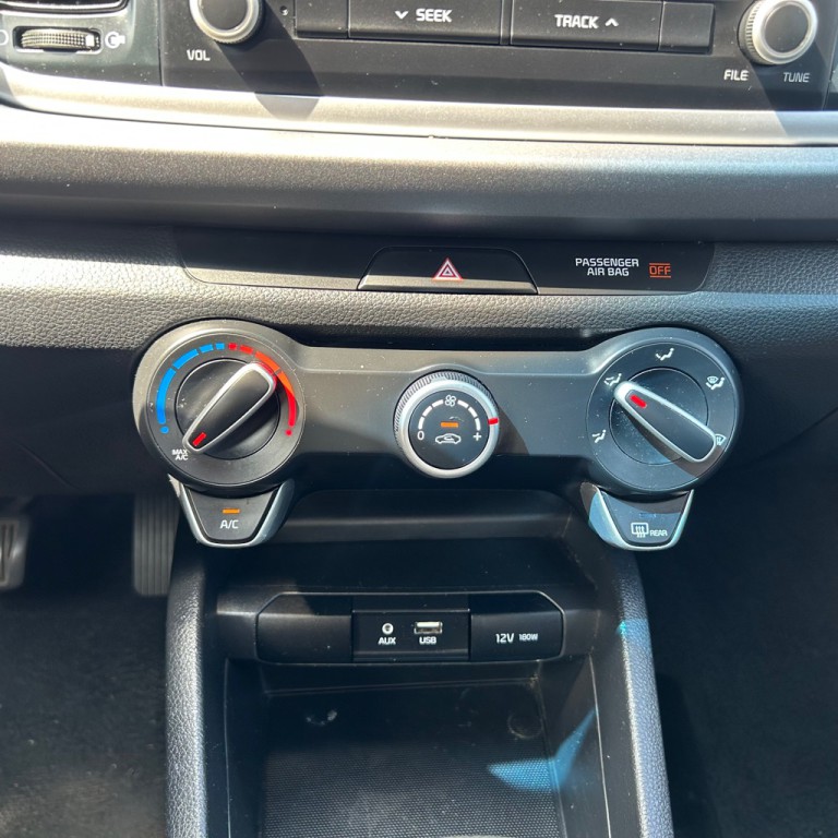 2018 Kia Rio Image 13