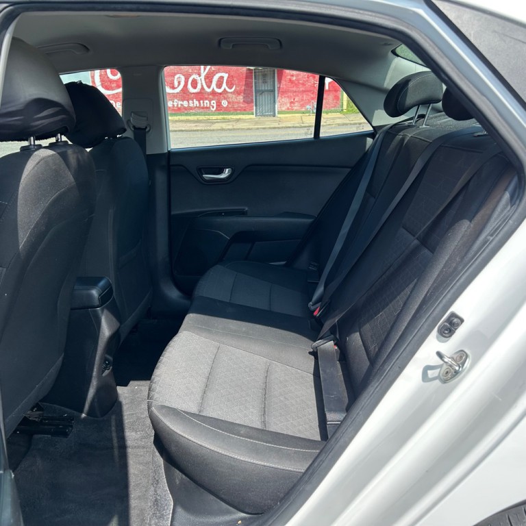 2018 Kia Rio Image 14