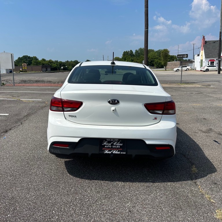 2018 Kia Rio Image 16