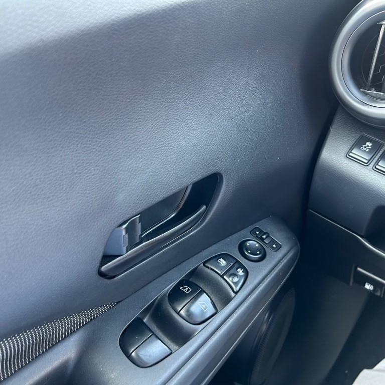 2019 Nissan Kicks Image 6