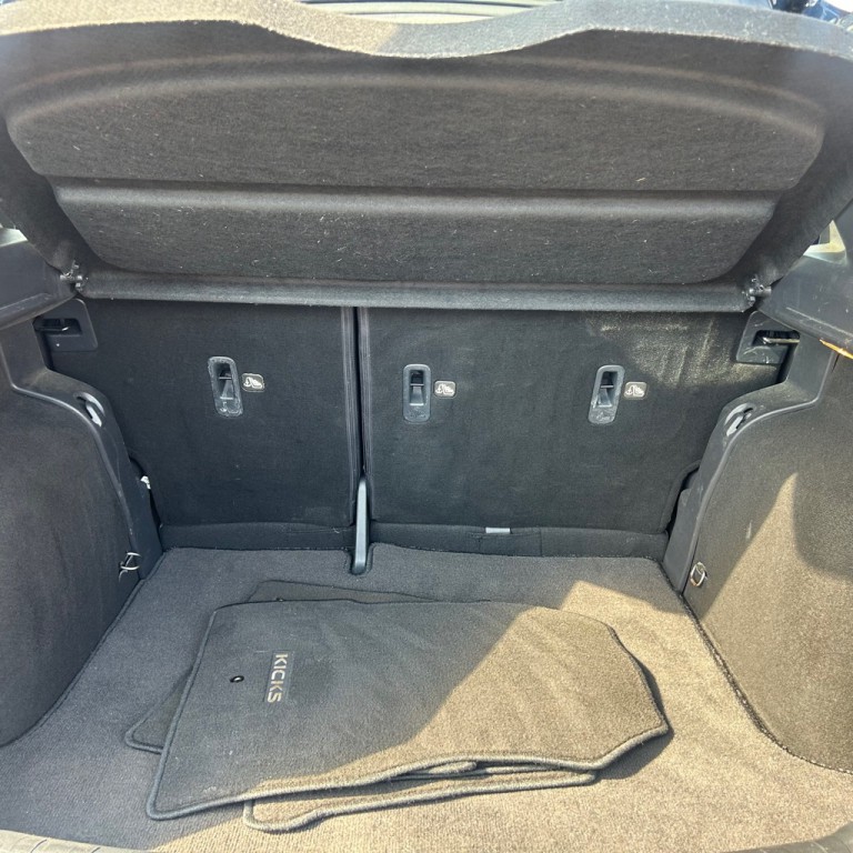 2019 Nissan Kicks Image 14