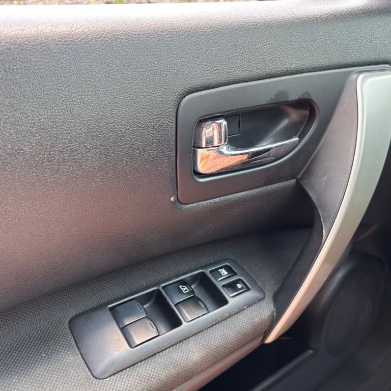 2014 Nissan Rogue Image 6