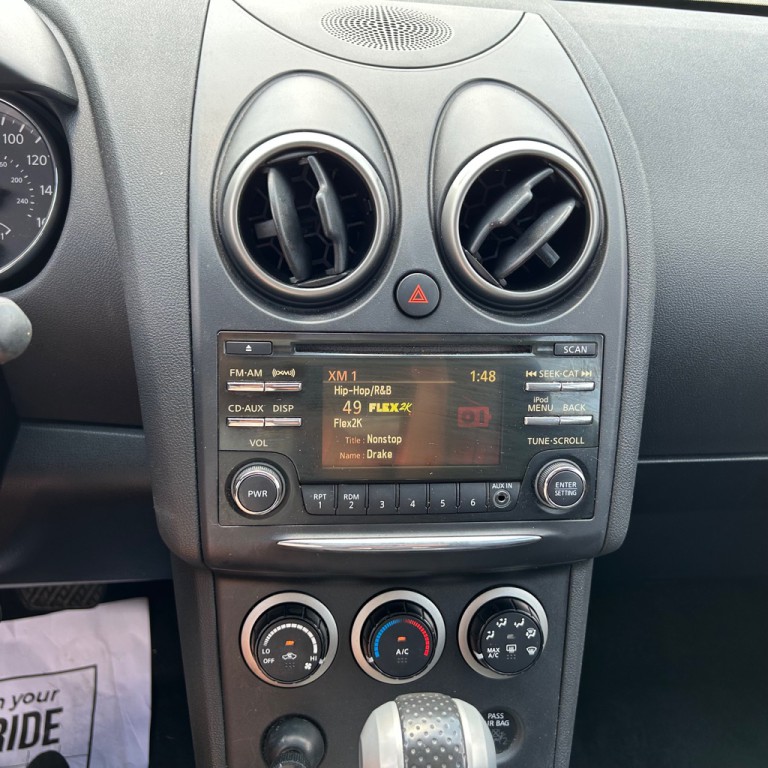2014 Nissan Rogue Image 9