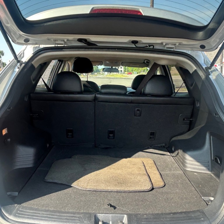 2012 Hyundai Tucson Image 12