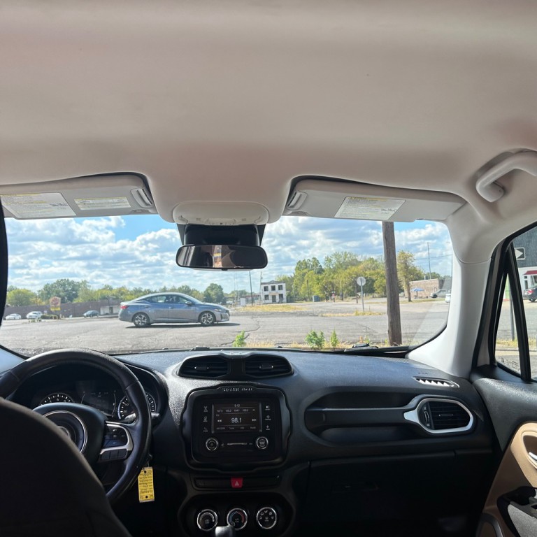2015 Jeep Renegade Image 5