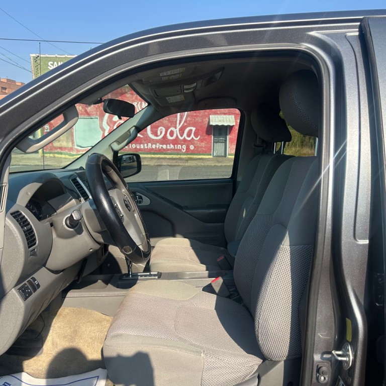 2016 Nissan Frontier Image 4