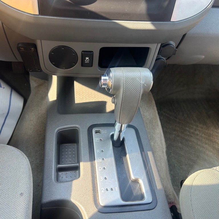 2016 Nissan Frontier Image 11