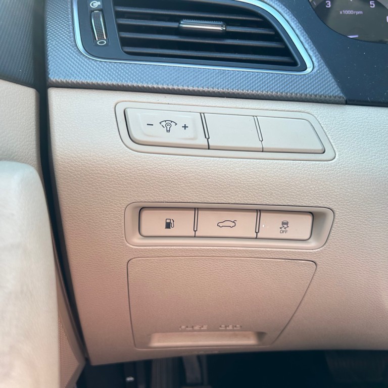2015 Hyundai Sonata Image 7