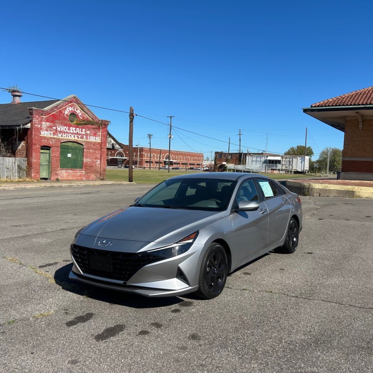 2021 Hyundai Elantra Image 3