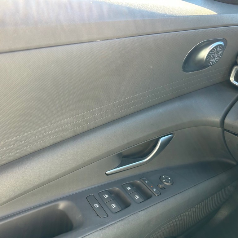 2021 Hyundai Elantra Image 7