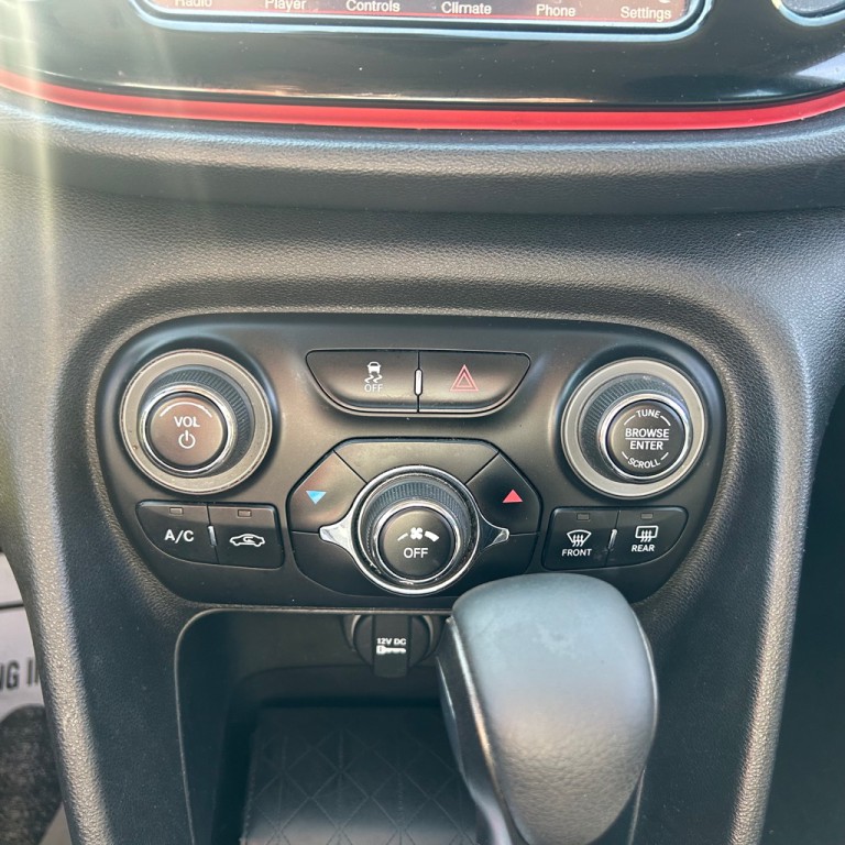 2015 Dodge Dart Image 12