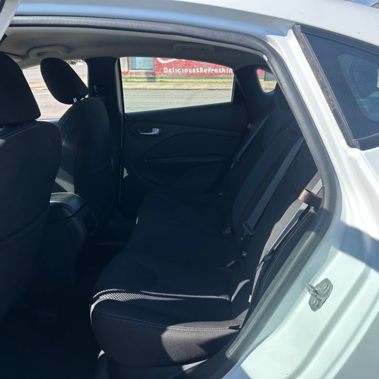 2015 Dodge Dart Image 13