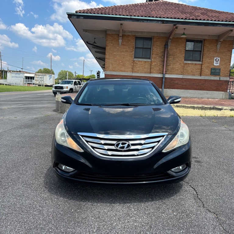 2013 Hyundai Sonata Image 2