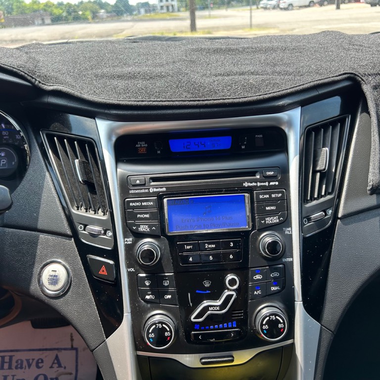 2013 Hyundai Sonata Image 12