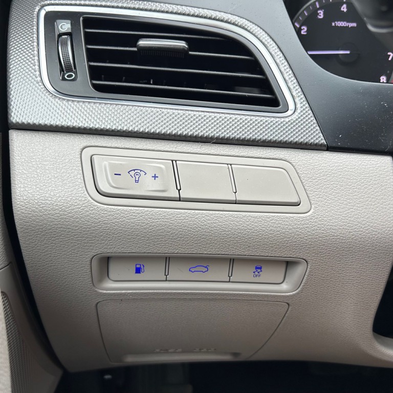 2016 Hyundai Sonata Image 7