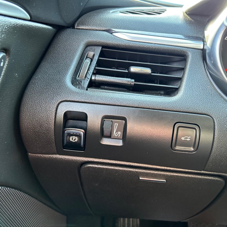 2017 Chevrolet Impala Image 7