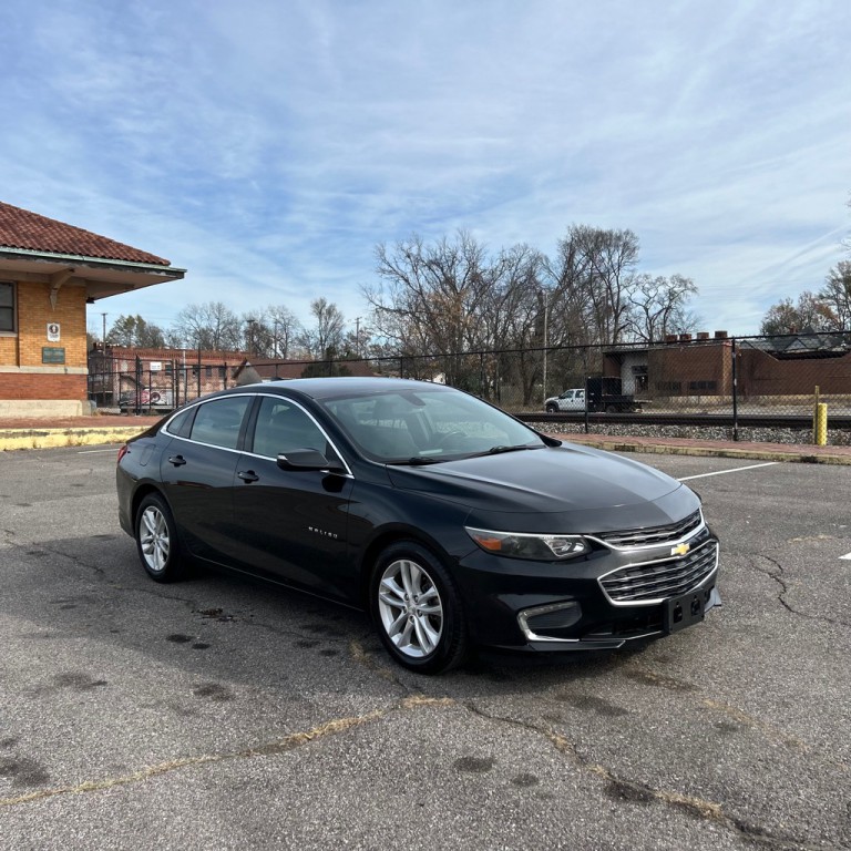 2016 Chevrolet Malibu Image 1