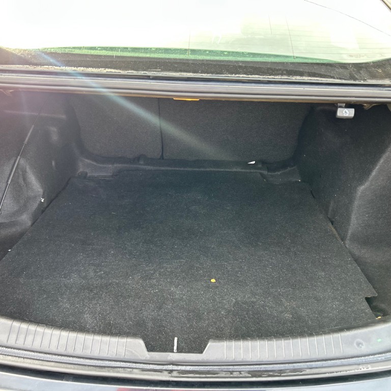 2016 Chevrolet Malibu Image 12