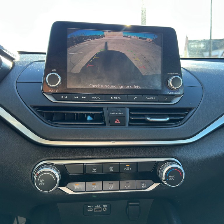 2022 Nissan Altima Image 12