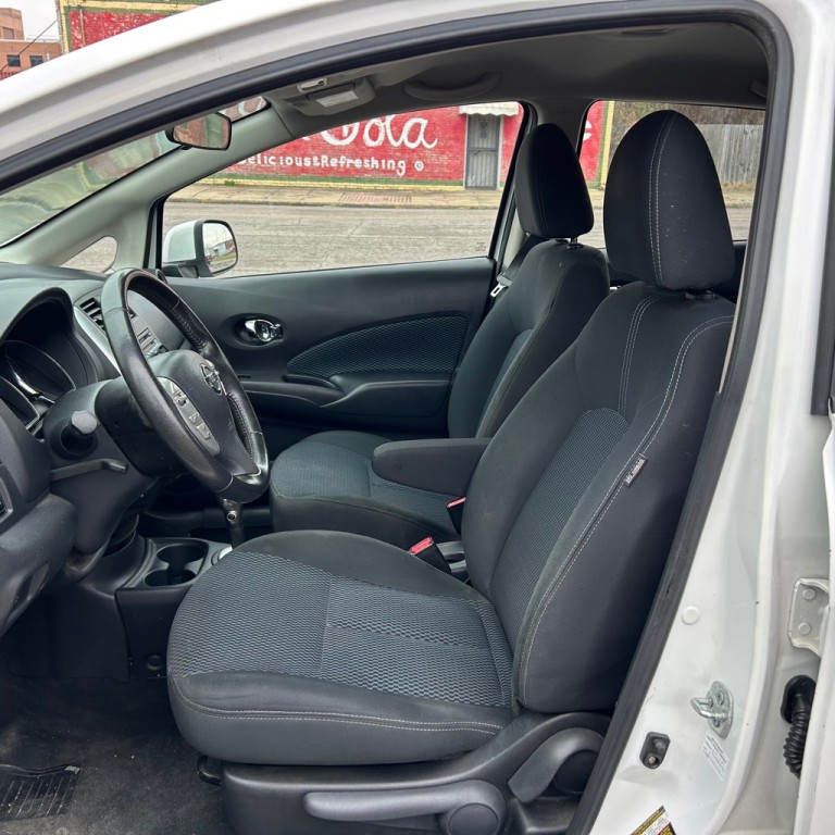 2014 Nissan Versa Image 4