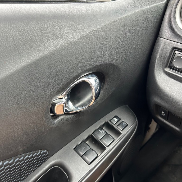 2014 Nissan Versa Image 6