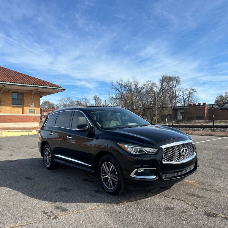 2017 INFINITI QX60 Image 1
