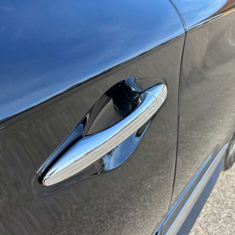 2017 INFINITI QX60 Image 4