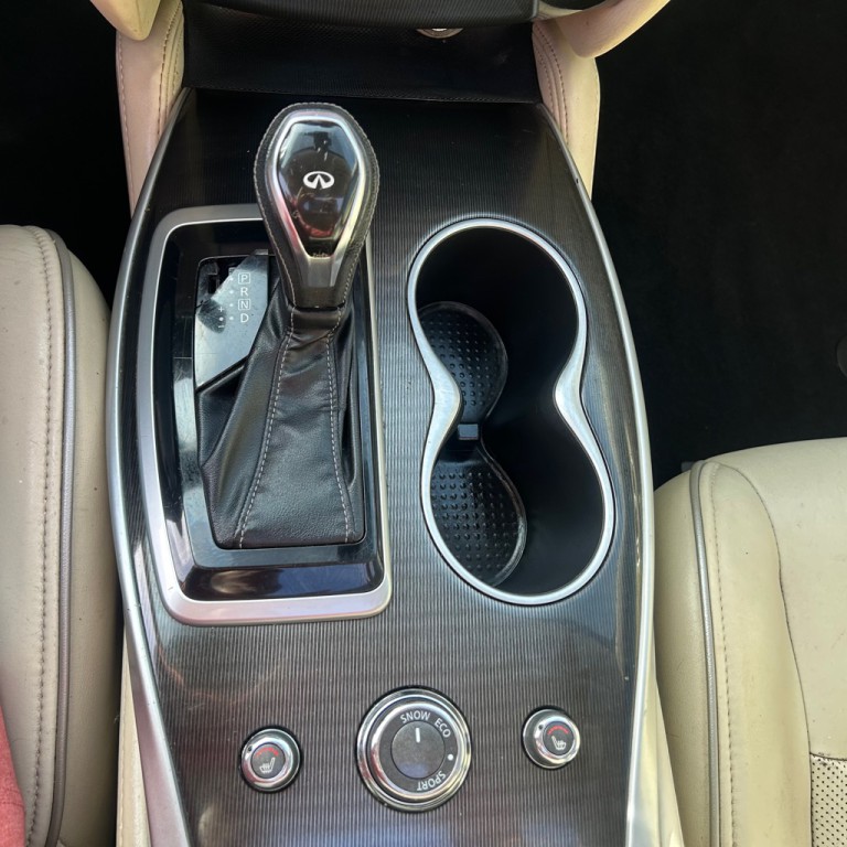 2017 INFINITI QX60 Image 12