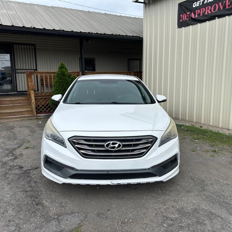 2015 Hyundai Sonata Image 2