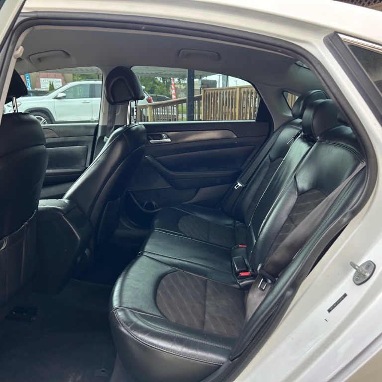 2015 Hyundai Sonata Image 16