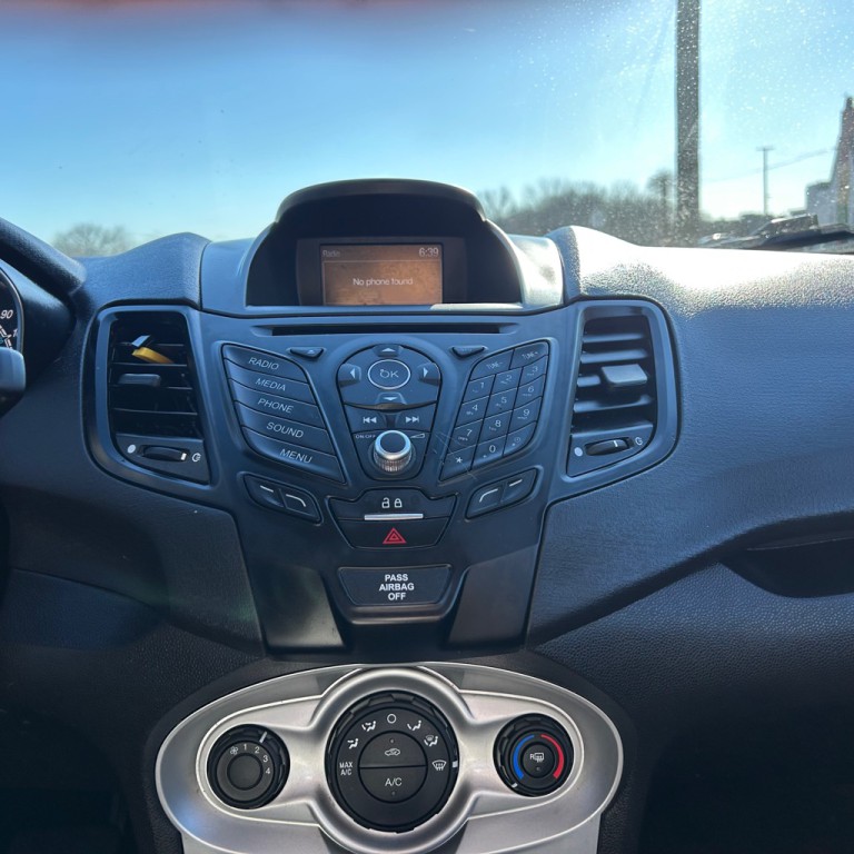 2019 Ford Fiesta Image 9