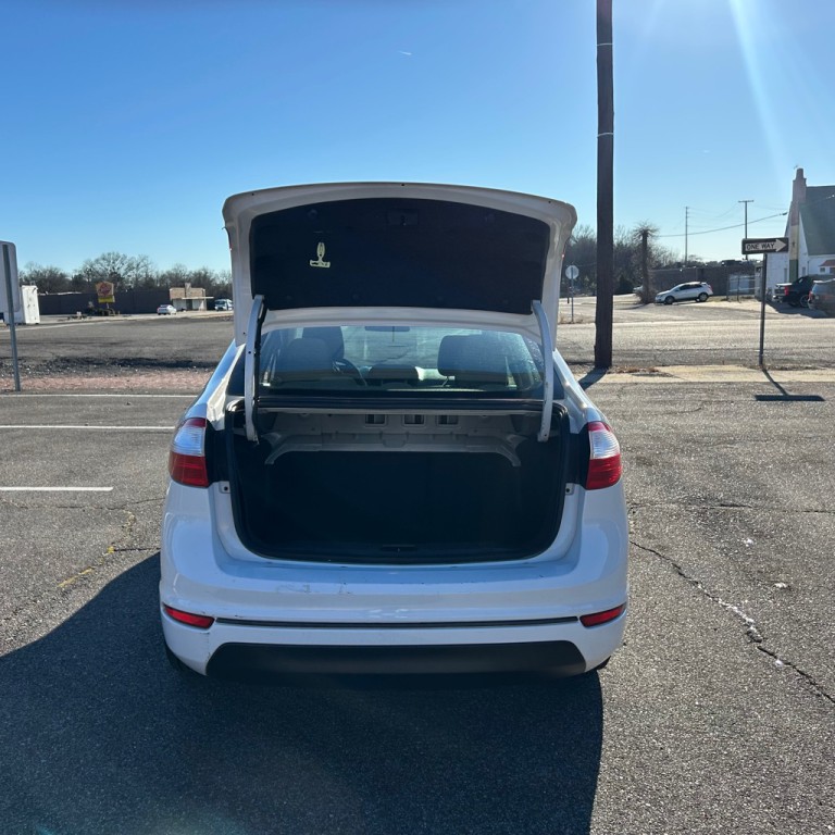 2019 Ford Fiesta Image 16