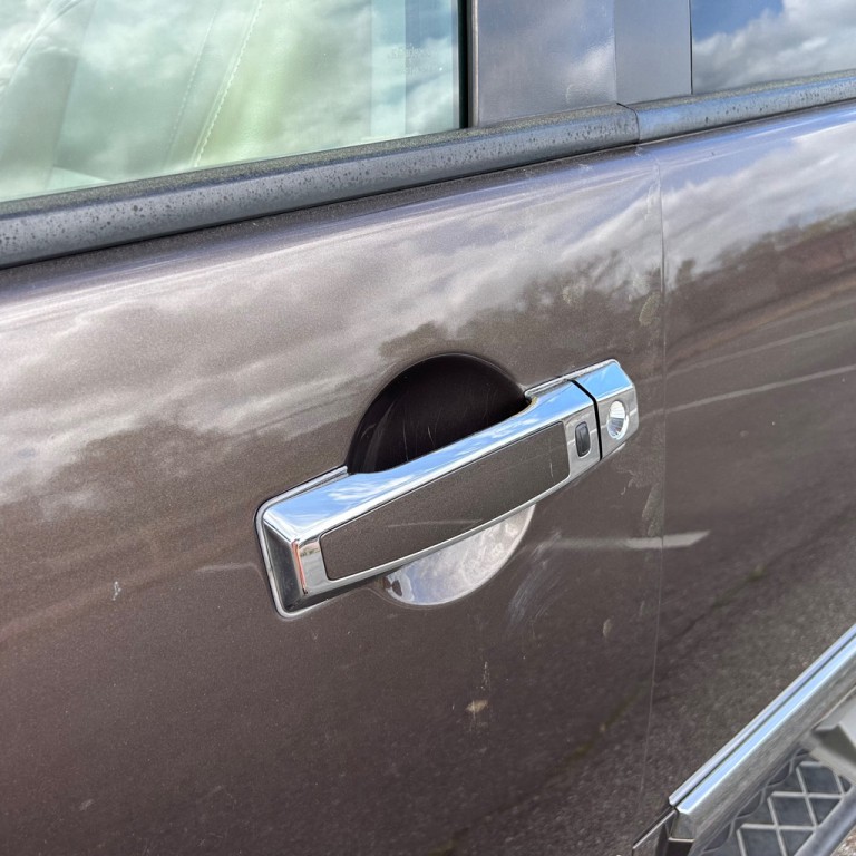 2013 Nissan Armada Image 4