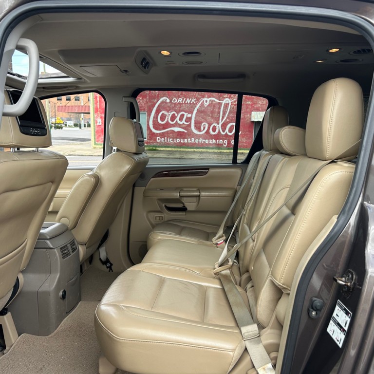 2013 Nissan Armada Image 16