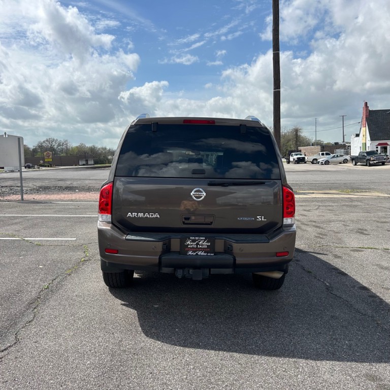 2013 Nissan Armada Image 28