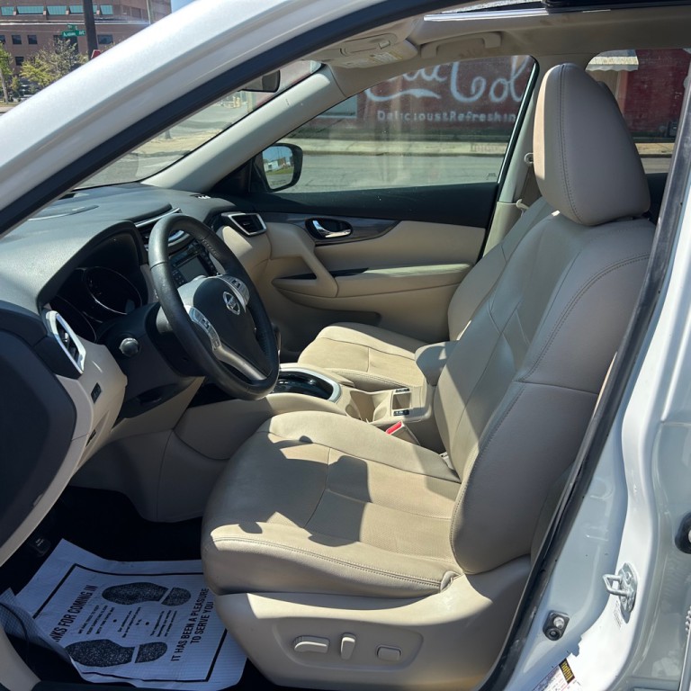 2016 Nissan Rogue Image 6