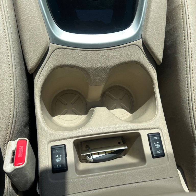 2016 Nissan Rogue Image 16