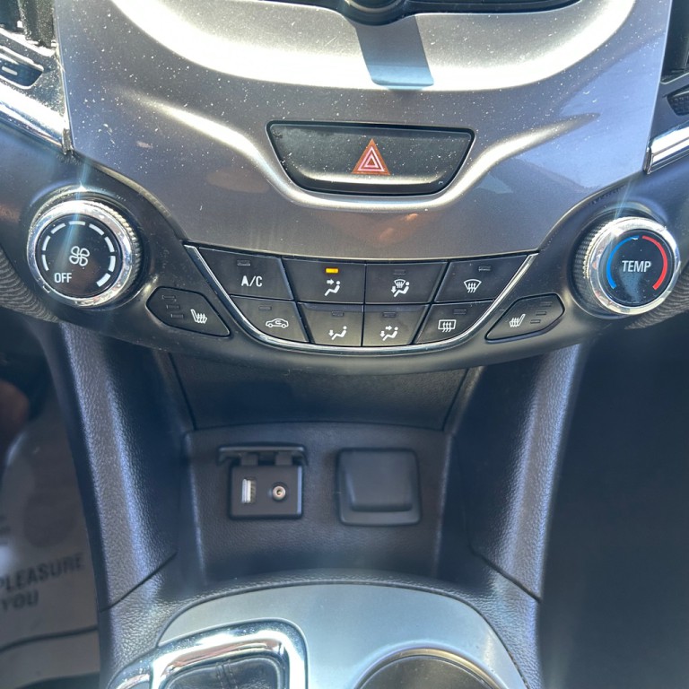 2016 Chevrolet Cruze Image 13